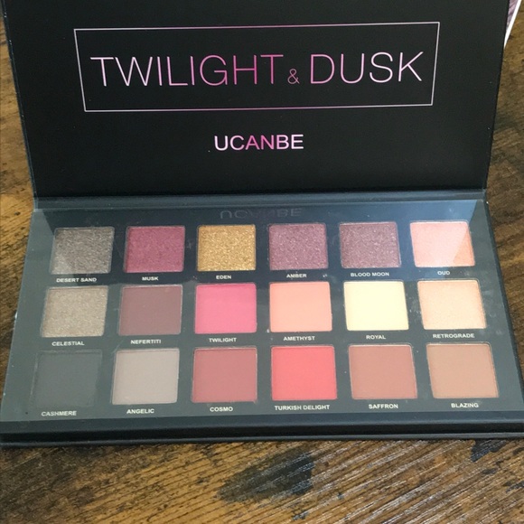 UCANBE Other - Twilight Dusk Eyeshadow Palette - Pink